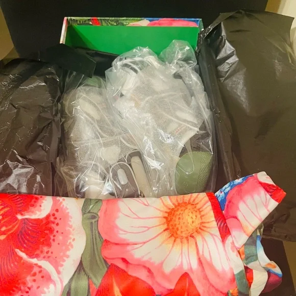 🔥🔥🔥Gucci Mesh Sandals 🩴 Size 8.5 (NEW) - Picture 7 of 10